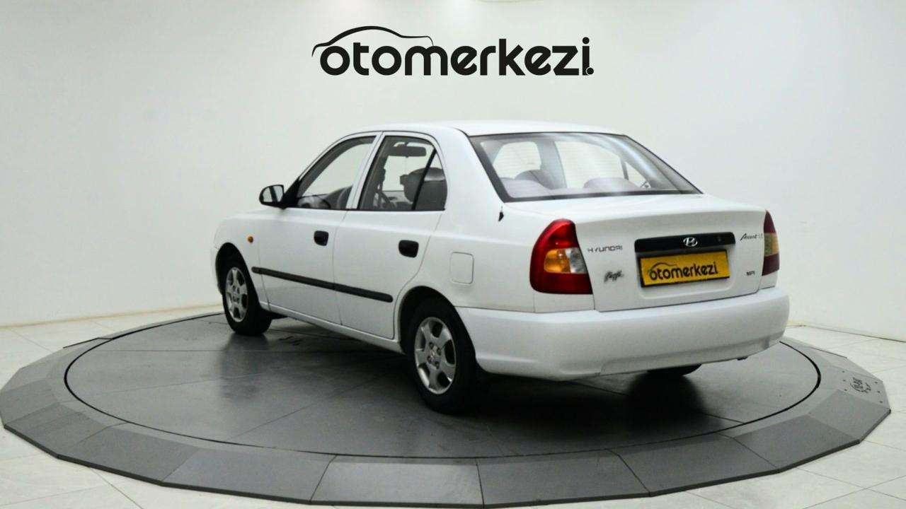 HYUNDAI ACCENT 22